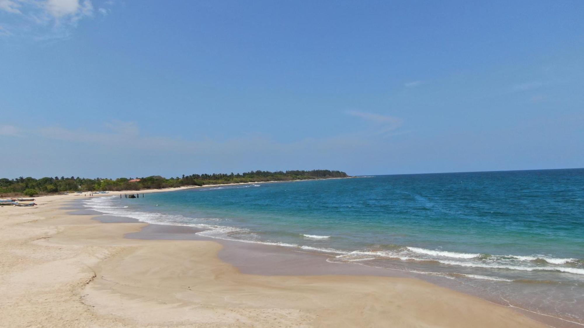 Aqua Marine Beach Hotel Kalkudah  Eksteriør billede