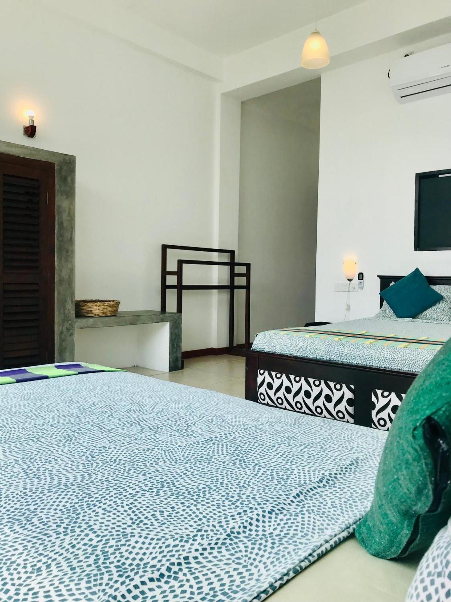 Aqua Marine Beach Hotel Kalkudah  Eksteriør billede